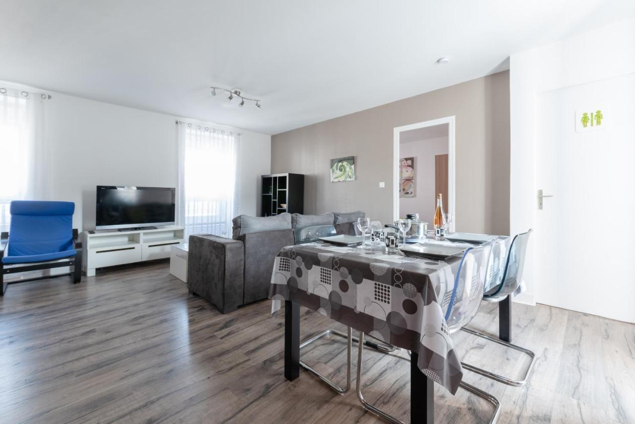 Ker Uhel - Charmant Appartement Plein Centre Saint-Renan Buitenkant foto